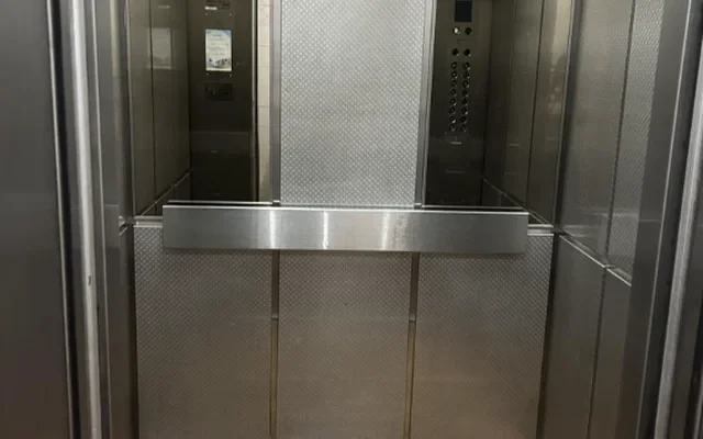 Songxian Garden - Hong Kong(China) student accommodation - Elevator