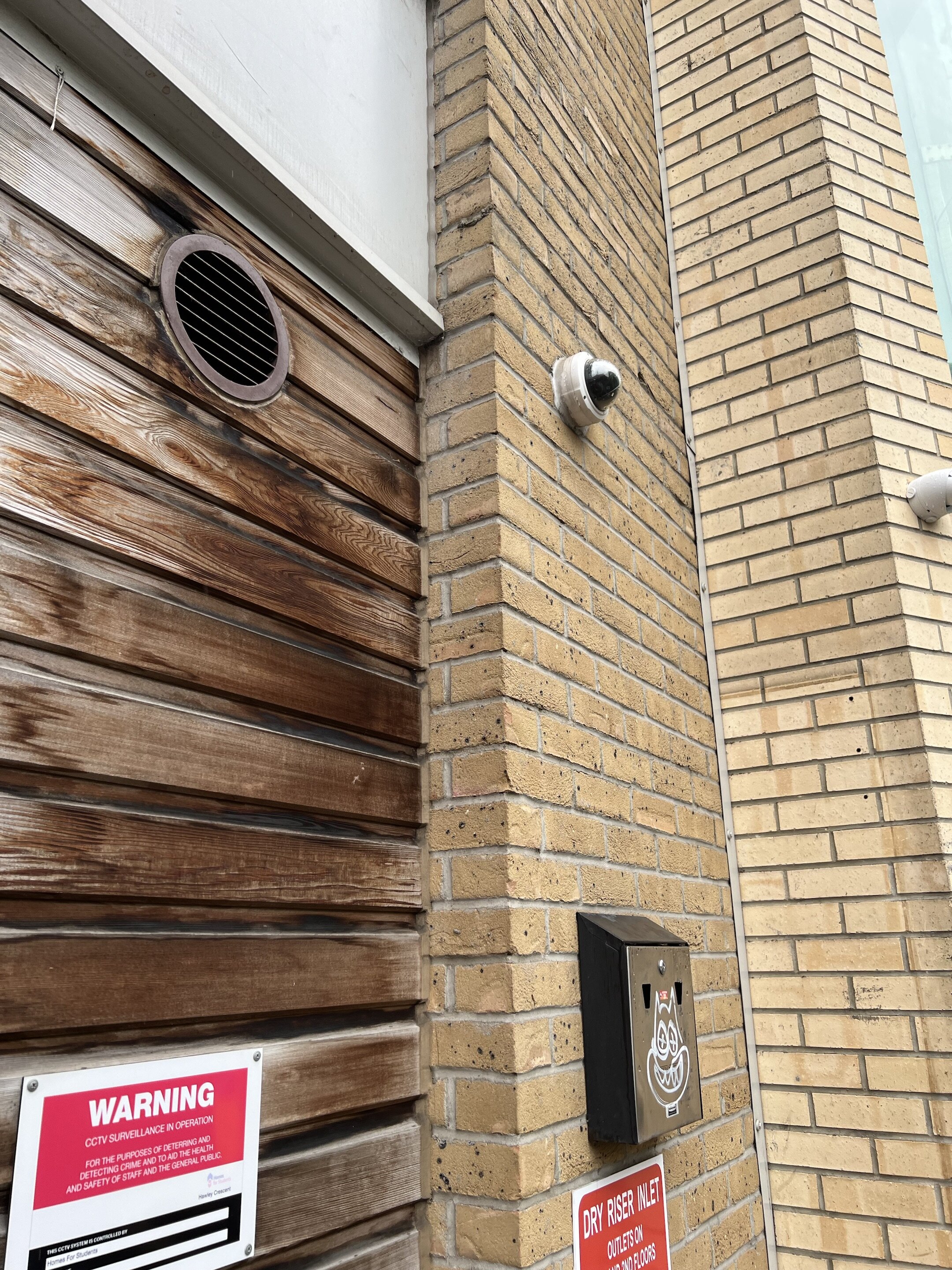 Hawley Crescent photo 4