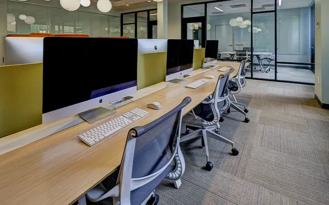 Currie Hall – Studentenunterkunft in Los Angeles – Computerraum