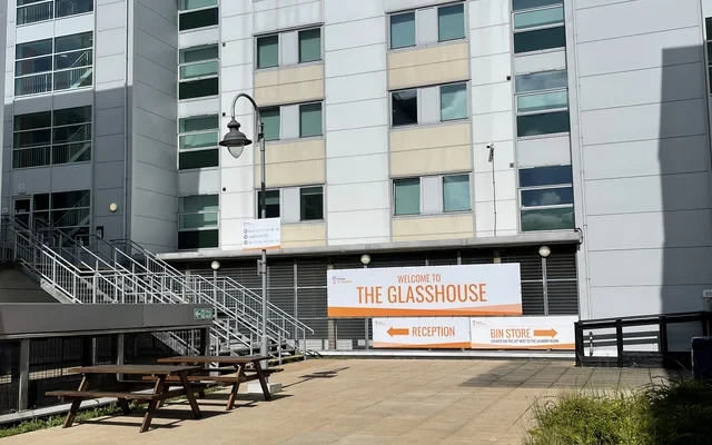 The Glasshouse 0