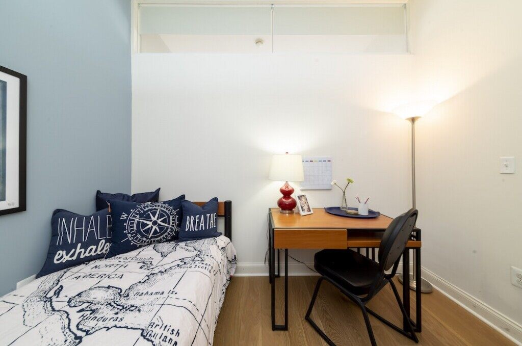 1BR / 1BA 1-3 occupants