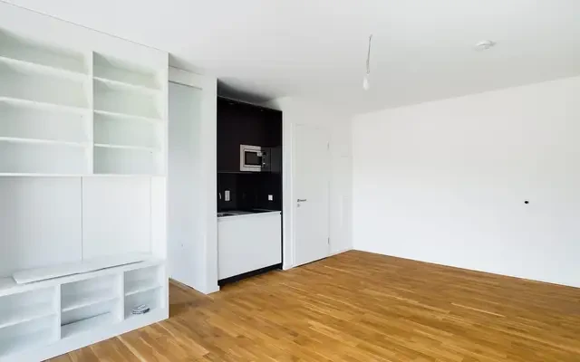 studio in Alt Treptow 1