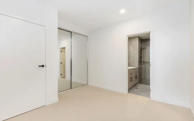 868 Blackburn Road - Melbourne student accommodation - 2 Bedroom*713