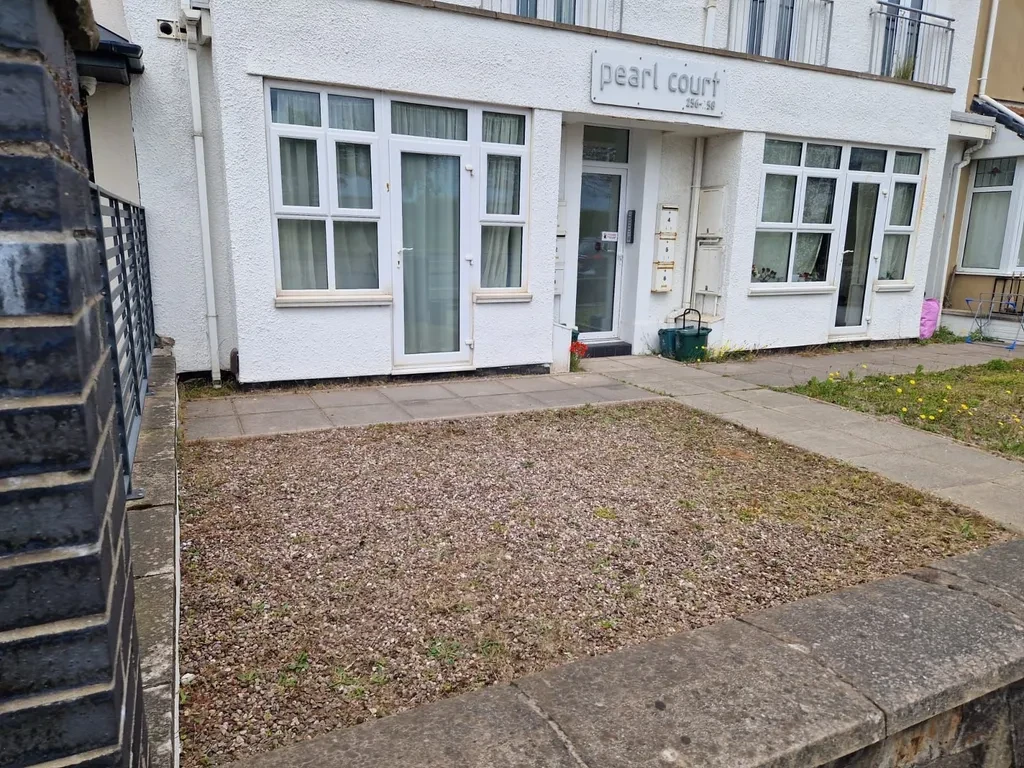 Flat, Pearl Court, - Oystermouth Road, Swansea SA1 2