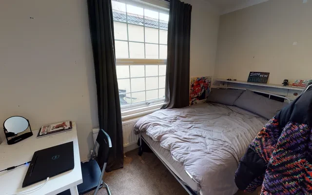 Fishponds Road, BS16 0