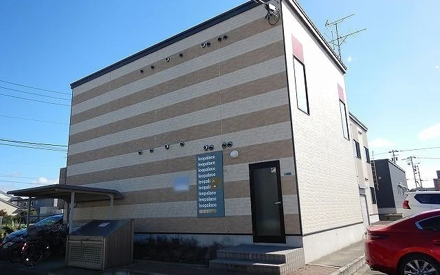 レオパレスひまわり - Eniwa student accommodation