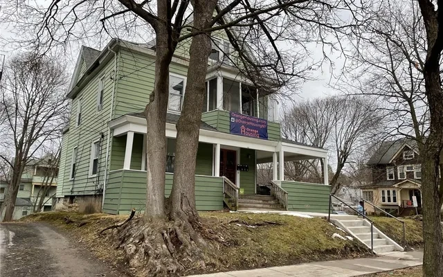 767 Euclid Ave 3