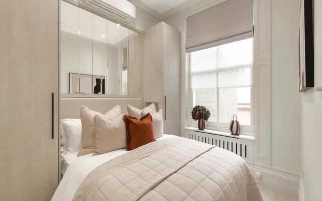 The Cornice 0