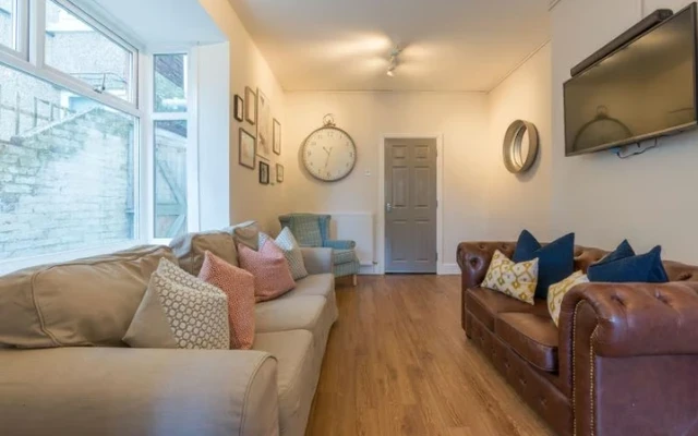 15 Canterbury Road 0