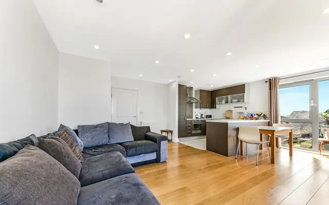 Wilson Tower, Christian Street, London, E1 1AW 2