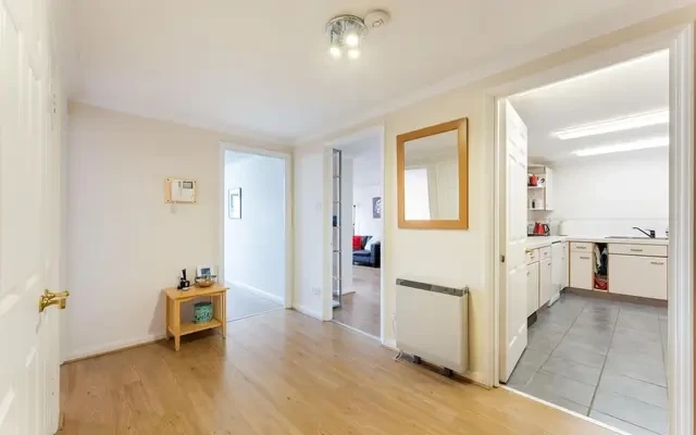 Hermitage Court, Wapping, London , E1W 1PW 4