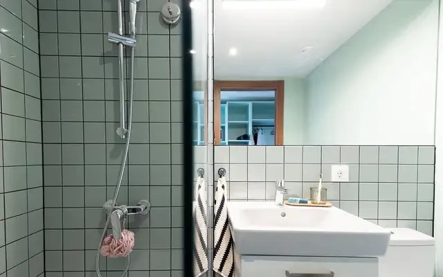 residence near Avinguda de la Ciència 4