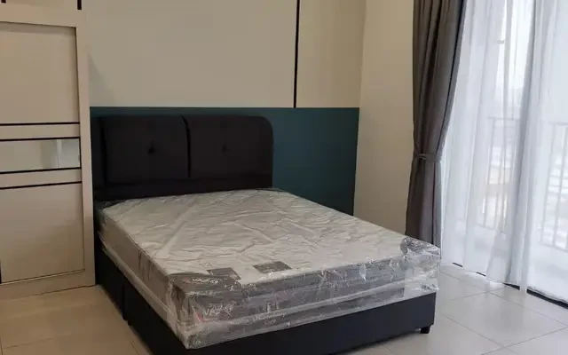 Yolo Signature Suites 1