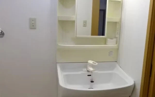 Breeze Perfume 305 3