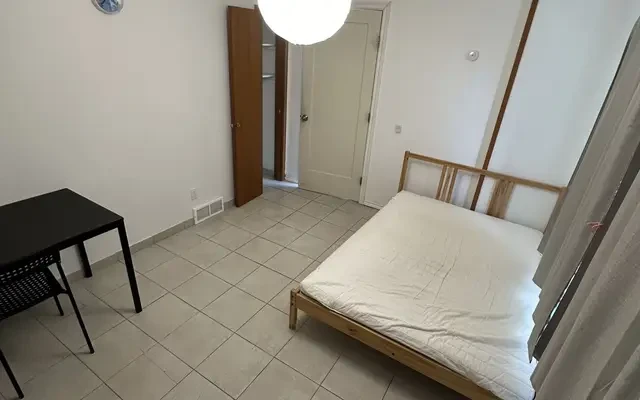 89 Kings Drive 0