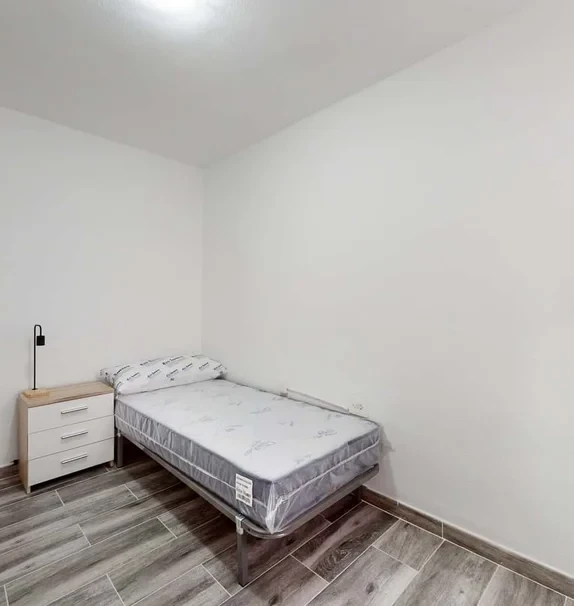 C/ Mestre Manfredo 20, piso 2,pta 14 (4H2B) - LF, V