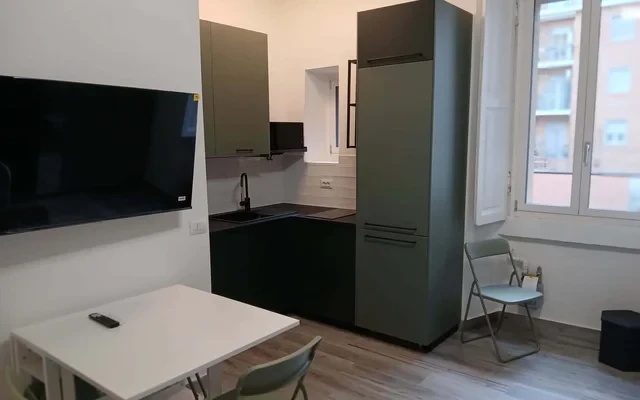 Apartment in Viale Tunisia, Milano for 34 m² 4