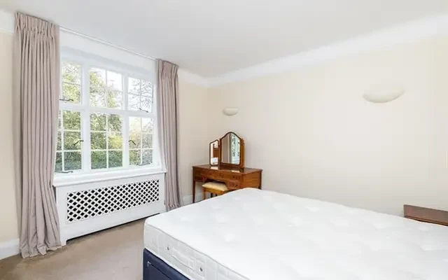South Edwardes Square, London, W8 6HN 2