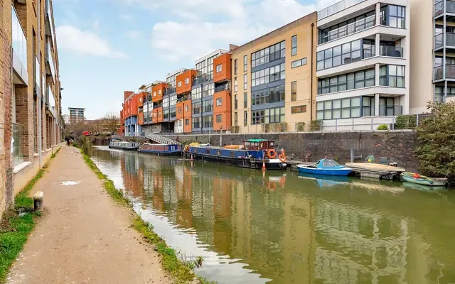 apartment in Limehouse 2