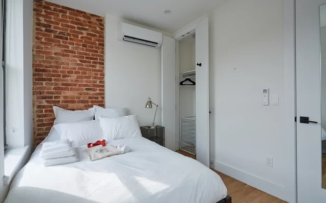 The Cornelia House 3