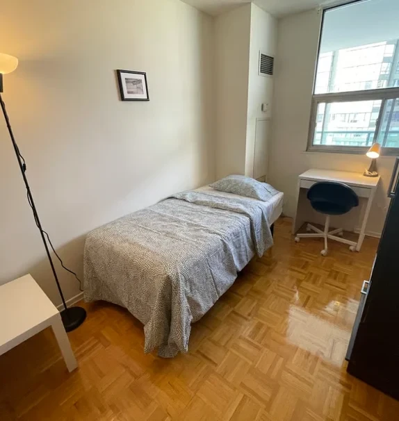 Sky Residence - Carlton St & Homewood Ave