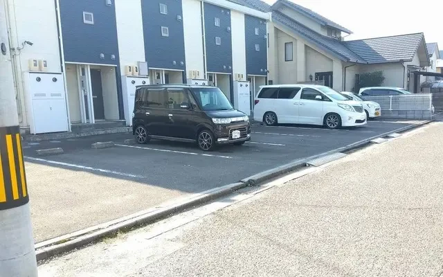 レオネクスト瀬戸 2