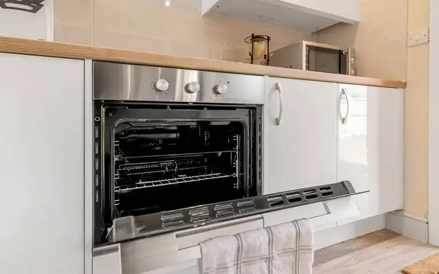 7 Bed Contractor House 2