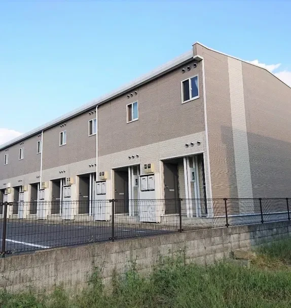 レオパレスアルバトロス
