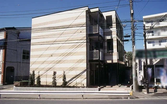 レオパレスサガミわたなべ 0