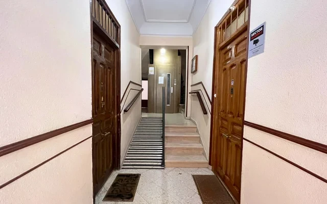 Calle Julian Gayarre 4