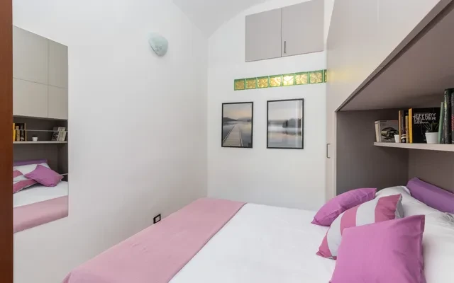 Nice and Cozy Apartment in Crocetta 2