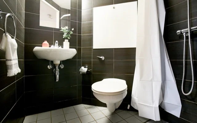 Oxney House & Gardens 3