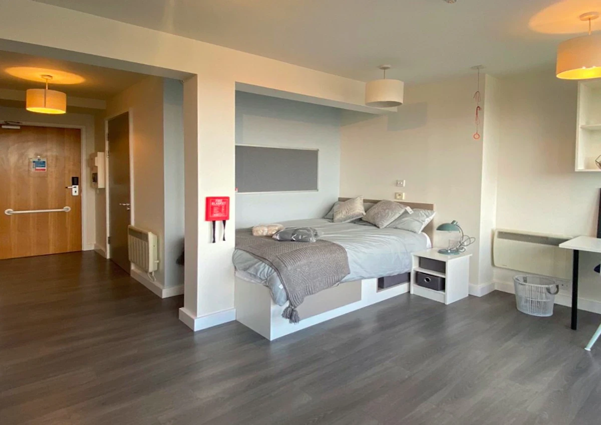 Luxury Studio with Bath