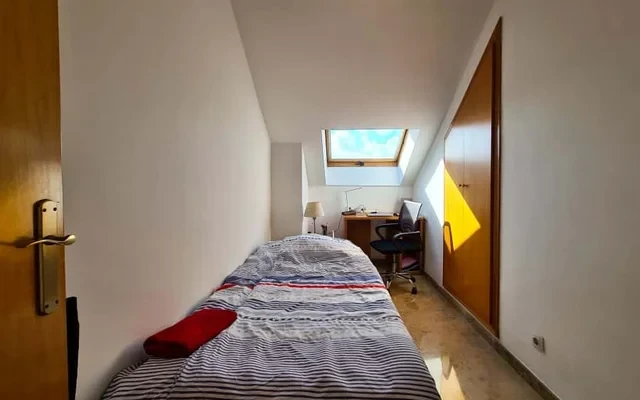 Piso de 4 habitaciones en Rascana 0