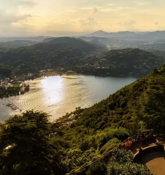 ALMOST PARADISE - Trilocale a Brunate con vista mozzafiato su Como