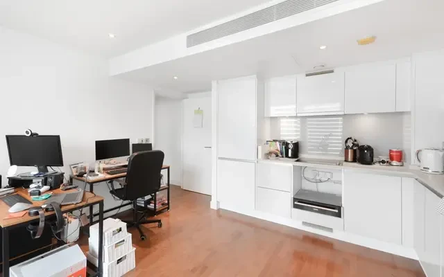 Landmark East, London E14 3