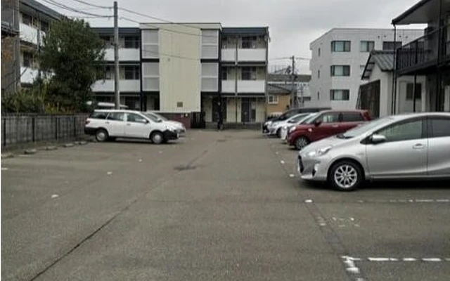 レオパレスさいわい 1