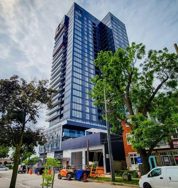 1108 - 370 Martha St