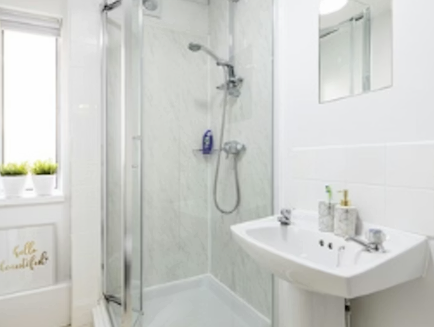 uhomes.com | Student Accommodation, Housing, Flats, Apartments for Rent