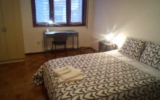 apartment near Rua Marquês Sá da Bandeira - Vila Nova de Gaia student accommodation - Charming double bedroom near to ISPGAYA