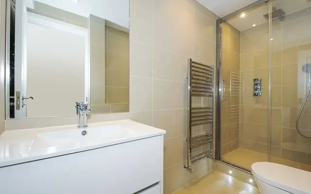 Edgware Road, Hyde Park Estate, W2 4