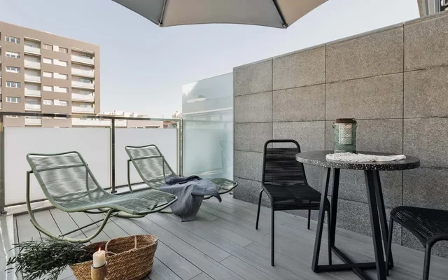 Emporda - 2 bedrooms in Eixample Esquerra 0