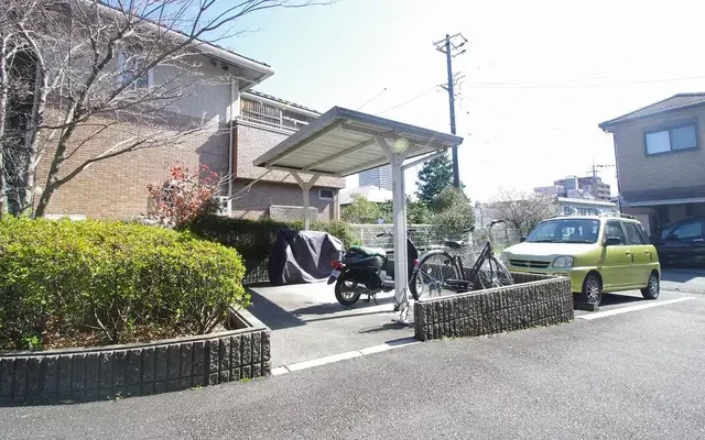 レオパレスカンフォーラ 4