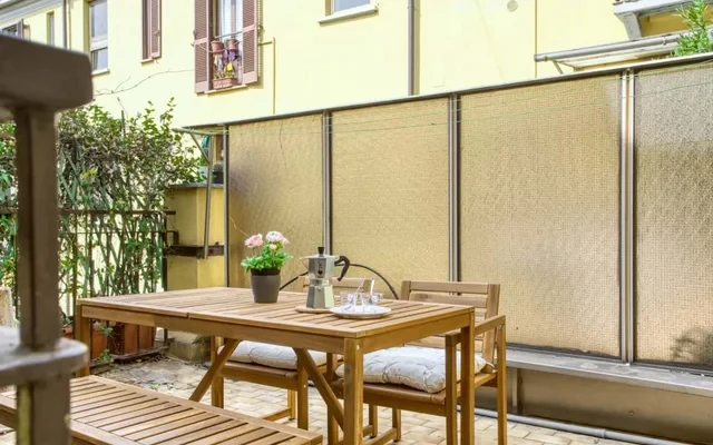 Tasteful 1-bed flat w/ balcony 3