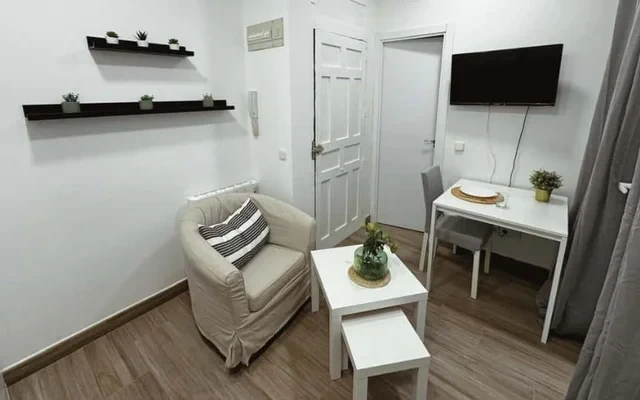 Paseo de las Delicias, 117. Bajo II 2