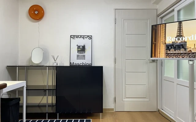 #63 Sinchon, Two-Bedroom Apartment with Furniture 1