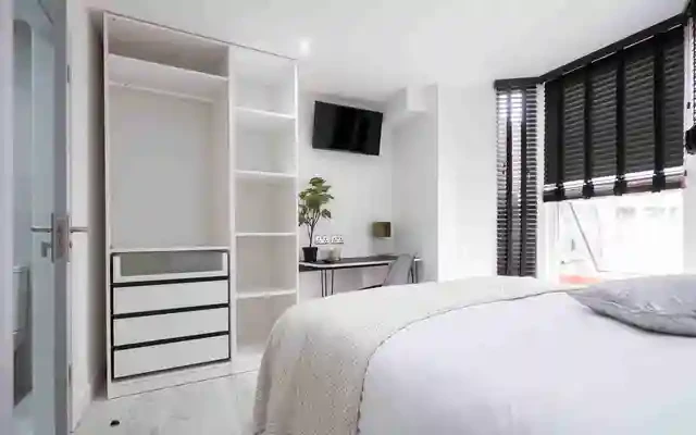 87 Monks Road 3