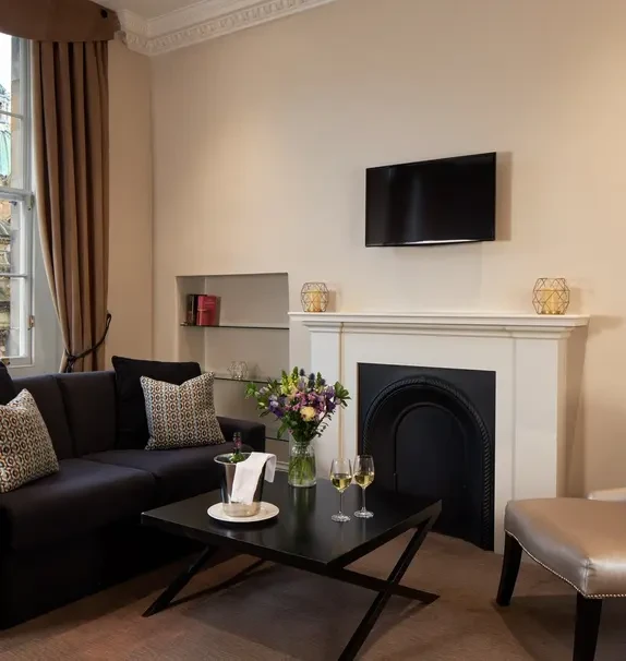SL-Royal Mile Residences