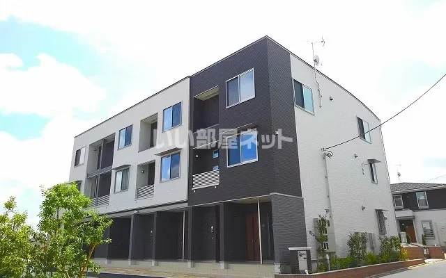 Collette I, Room 303 0