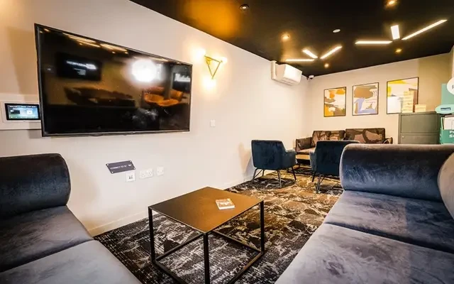 Lambeth Road 30548# 4